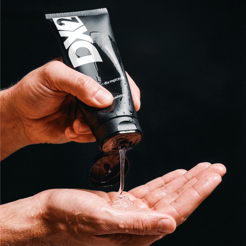 DX2 Szampon do włosów skłonnych do wypadania,  odbudowujący cebulki oraz wzmacniający słabe włosy dla mężczyzn, 150 ml