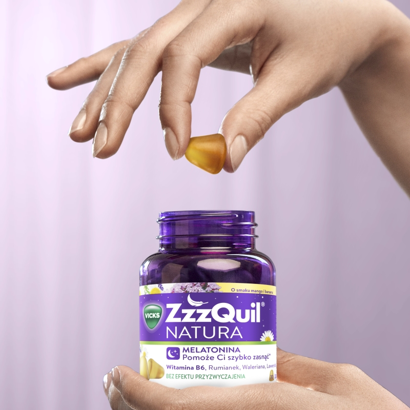 ZzzQuil Natura, żelki ze składnikami ułatwiającymi usypianie, mango-banan, 30 szt.