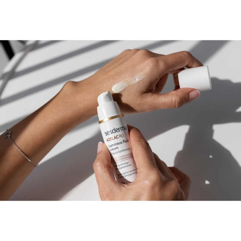 SESDERMA AZELAC RU, emulsja rozświetlająca SPF 50, 50 ml